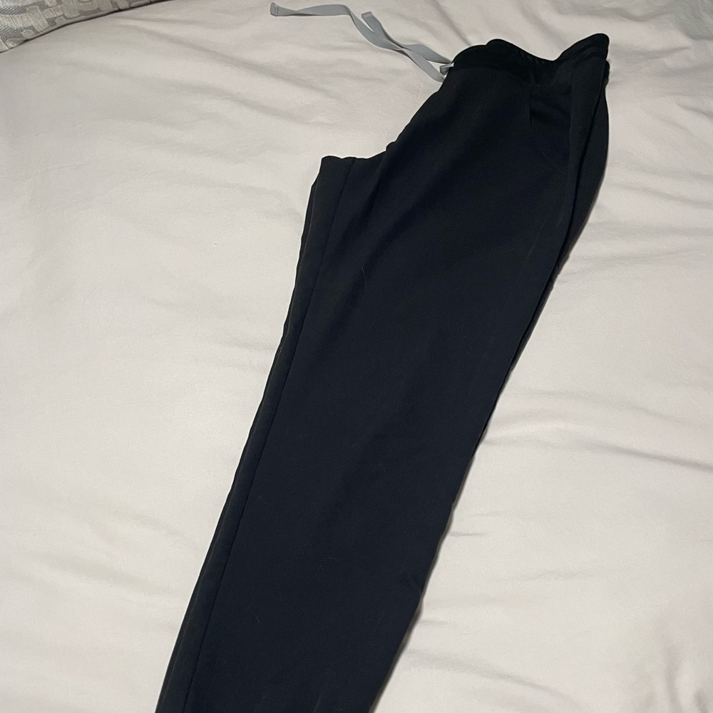 Figs Black Jogger Style